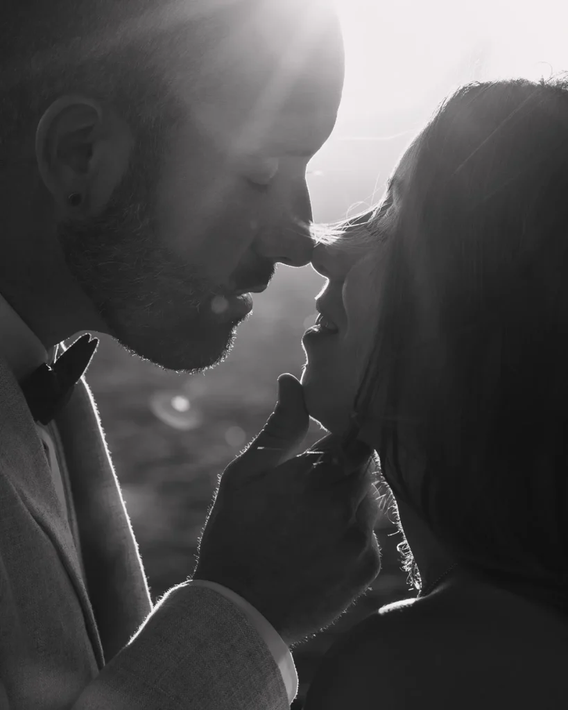 wedding kiss | Destination Wedding Photographer Marbella