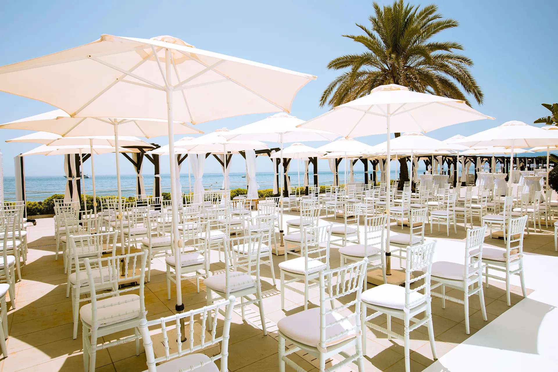 Le cabanne beach club